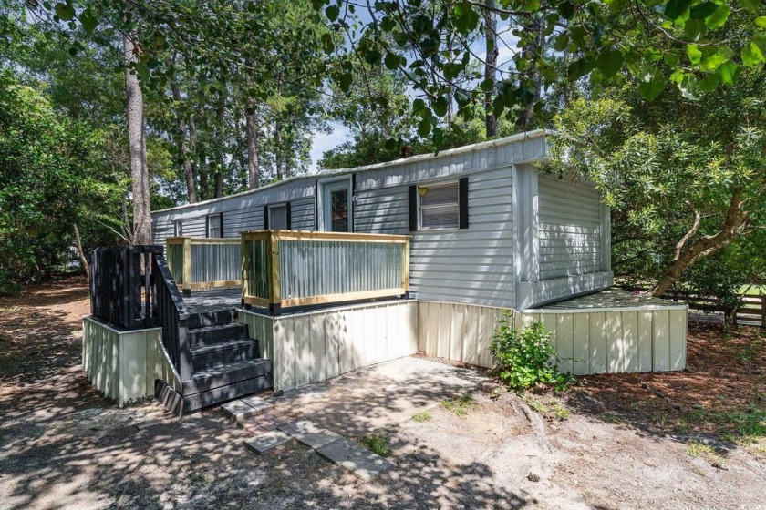 Welcome to your dream home! This completely remodeled 3-bedroom - Beach Home for sale in Murrells Inlet, South Carolina on Beachhouse.com