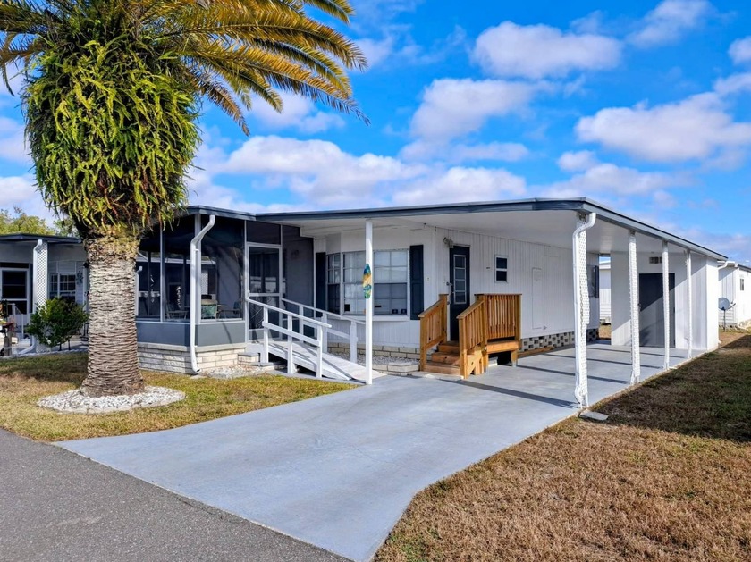 The best gifts sometimes come in the smallest boxes!!  Just in - Beach Home for sale in New Port Richey, Florida on Beachhouse.com