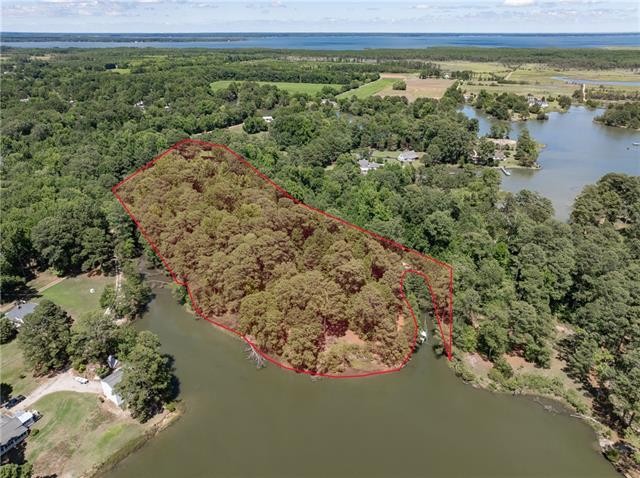 THIS IS 5.99 ACRES WATERFRONT AND THE OPPORTUNITY TO BUILD YOUR - Beach Lot for sale in Gloucester, Virginia on Beachhouse.com