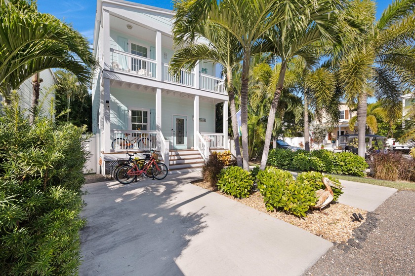 Welcome to your dream island retreat at 1313 Atlantic Drive in - Beach Home for sale in Key West, Florida on Beachhouse.com