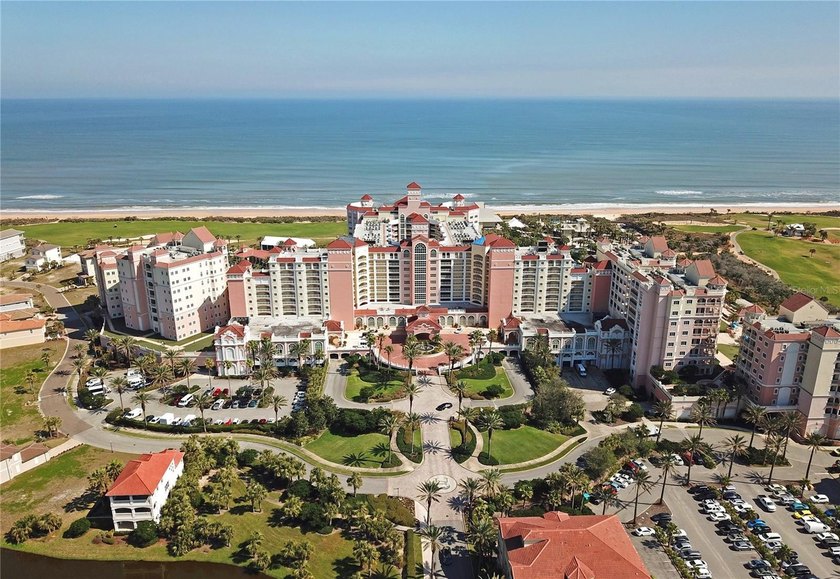 UNIQUE 2nd FLOOR ONE BEDROOM CONDO IN HAMMOCK BEACH. This condo - Beach Condo for sale in Palm Coast, Florida on Beachhouse.com