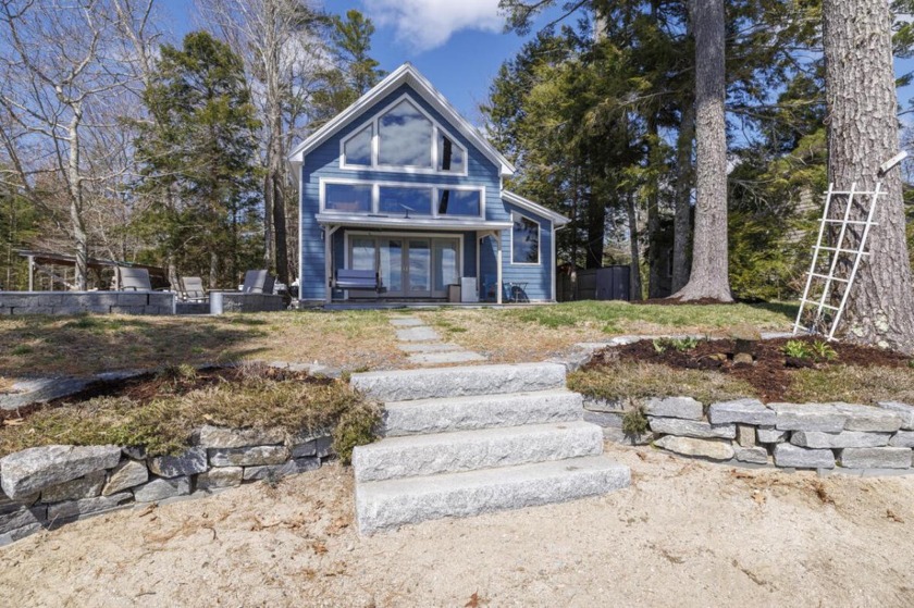 Check out this 3 BR/2 BA, 2016 quality-built 1186 sf Chalet on a - Beach Home for sale in Franklin, Maine on Beachhouse.com