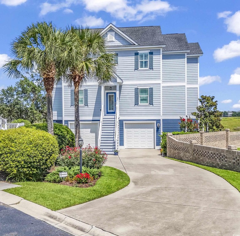 Views Galore! All the benefits of being on/or close to the water - Beach Home for sale in Pawleys Island, South Carolina on Beachhouse.com