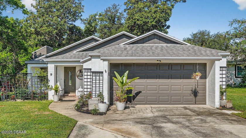 Located in the heart of Ormond Beach, this charming 3-bedroom - Beach Home for sale in Ormond Beach, Florida on Beachhouse.com