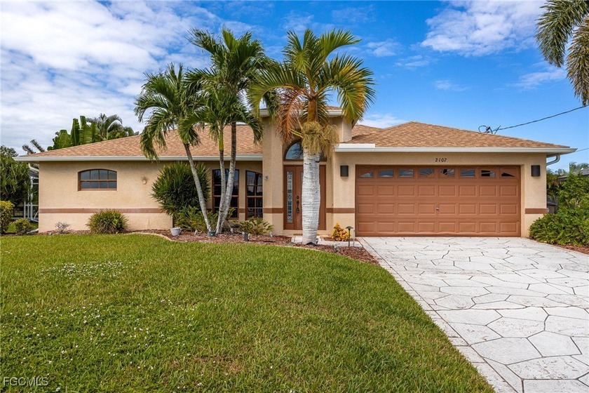 Welcome to 2107 SW 12th Terrace - your slice of paradise in - Beach Home for sale in Cape Coral, Florida on Beachhouse.com