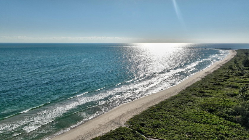 Find your ideal beach retreat in this 2-bedroom, 1.5-bathroom - Beach Townhome/Townhouse for sale in Fort Pierce, Florida on Beachhouse.com