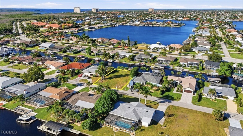 Prime Location with Direct Gulf Access in the heart of South - Beach Lot for sale in Cape Coral, Florida on Beachhouse.com