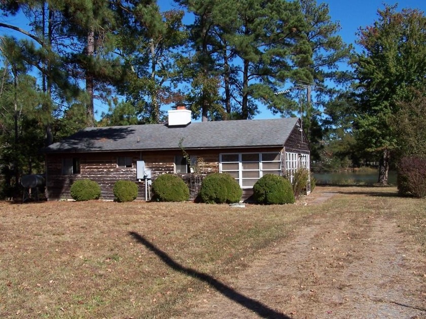 Very private cottage on a protected body of water.  2 bedrooms - Beach Home for sale in Hague, Virginia on Beachhouse.com