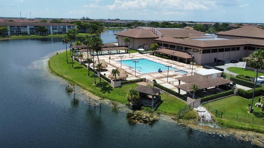 Welcome to this beautifully maintained 1 bed / 1 bath home - Beach Condo for sale in Pembroke Pines, Florida on Beachhouse.com