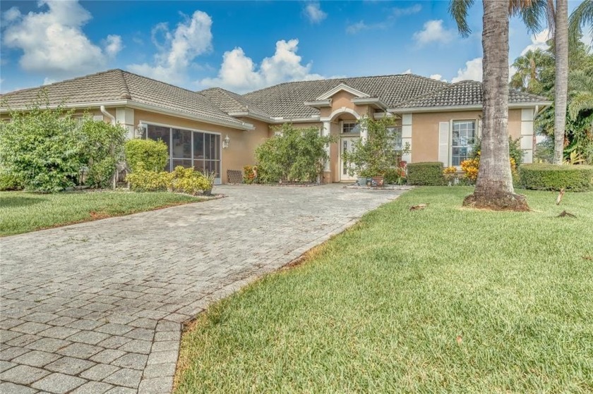 MASSIVE PRICE REDUCTION!!! This spacious 4-bedroom, 3-bathroom - Beach Home for sale in Port Saint Lucie, Florida on Beachhouse.com