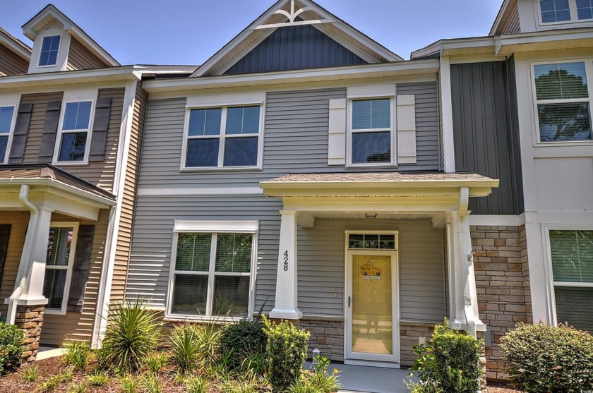 Welcome to this immaculate 3BR/2.5BA townhome that shows like a - Beach Townhome/Townhouse for sale in Little River, South Carolina on Beachhouse.com