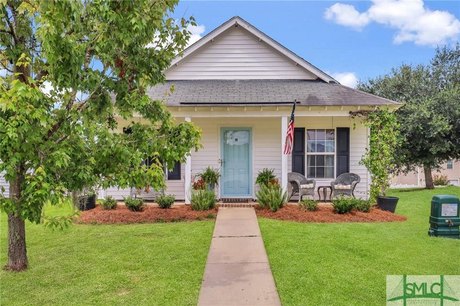 Picture perfect cottage style home in Villages of Vallambrosa - Beach Home for sale in Savannah, Georgia on Beachhouse.com