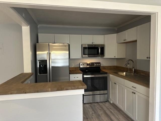 Renovated Waterfront Villa! Freshly painted, vinyl wood flooring - Beach Condo for sale in Delray Beach, Florida on Beachhouse.com