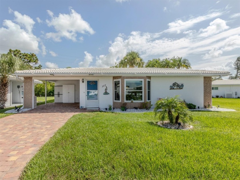 Under contract-accepting backup offers. NO hurricane damage from - Beach Home for sale in Venice, Florida on Beachhouse.com