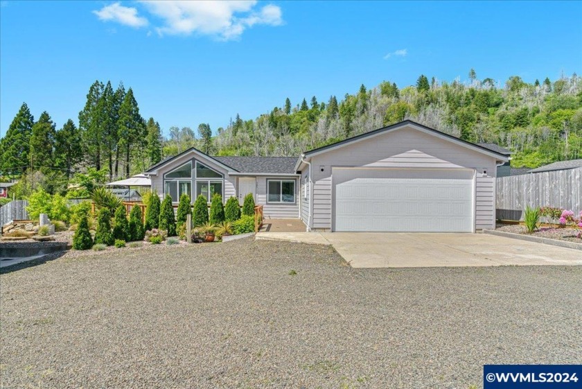 Accepted Offer with Contingencies. HUGE Price Reduction! Welcome - Beach Home for sale in Otis, Oregon on Beachhouse.com