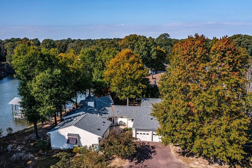 Unique and well-designed Waterfront Home in Bay Harbor Estates! - Beach Home for sale in Reedville, Virginia on Beachhouse.com