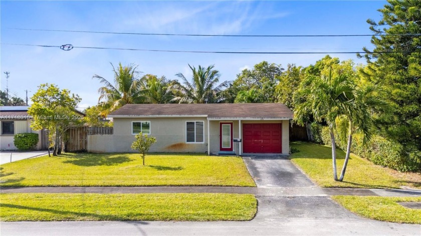 Charming single-family waterfront and pool home with no HOA - Beach Home for sale in Sunrise, Florida on Beachhouse.com