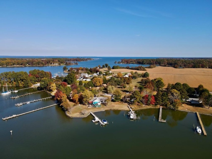 Spectacular water views.  Beautiful waterfront home offers deep - Beach Home for sale in Lottsburg, Virginia on Beachhouse.com