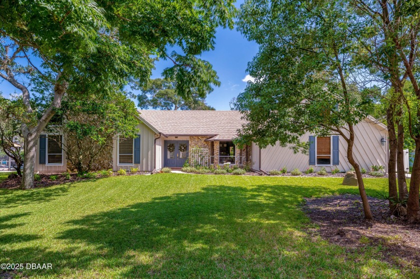 Located on a quiet cul-de-sac in the center of Ormond Beach - Beach Home for sale in Ormond Beach, Florida on Beachhouse.com