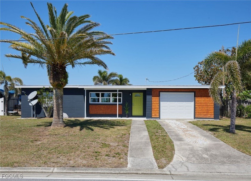 Discover your ideal fishing retreat at this exceptional - Beach Home for sale in Port Charlotte, Florida on Beachhouse.com