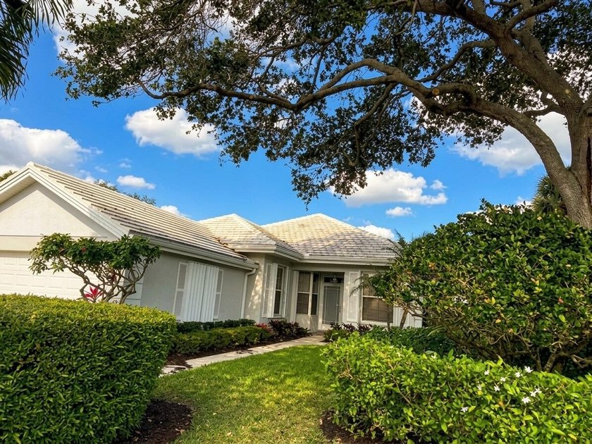 Your tropical oasis has arrived. This extended DiVosta built - Beach Home for sale in Palm Beach Gardens, Florida on Beachhouse.com