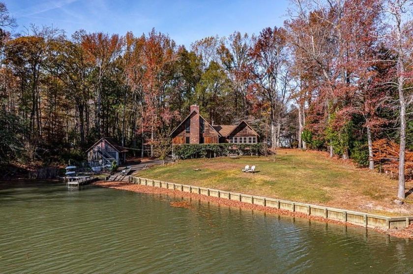 Lindal Cedar home, great views, 2 car garage in basement as well - Beach Home for sale in Heathsville, Virginia on Beachhouse.com