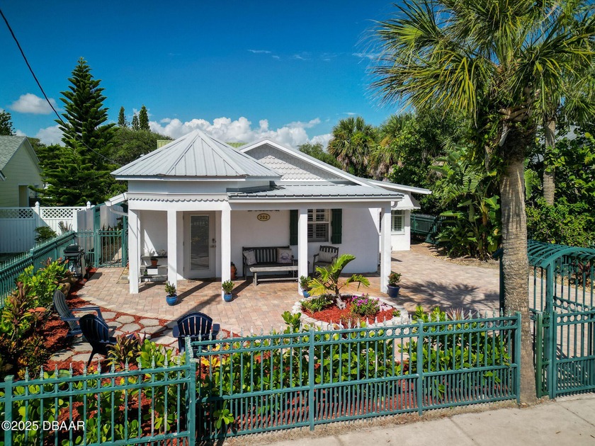 Discover the perfect blend of charm and convenience in this - Beach Home for sale in New Smyrna Beach, Florida on Beachhouse.com
