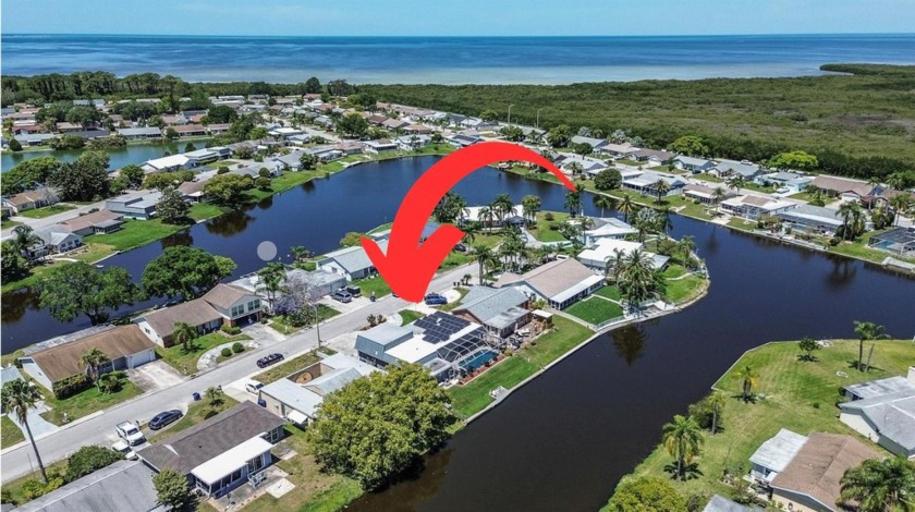 Under contract-accepting backup offersPLETELY REMODELED - Beach Home for sale in Holiday, Florida on Beachhouse.com