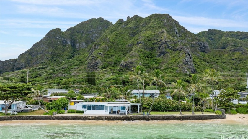 Experience the ultimate in beach living at this charming - Beach Home for sale in Kaaawa, Hawaii on Beachhouse.com