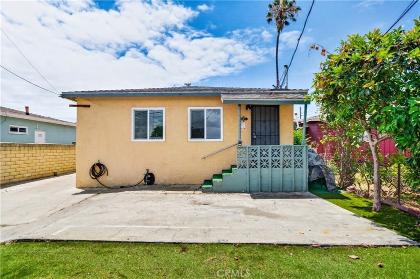 Rare opportunity in the desirable Holy Trinity neighborhood of - Beach Home for sale in San Pedro, California on Beachhouse.com