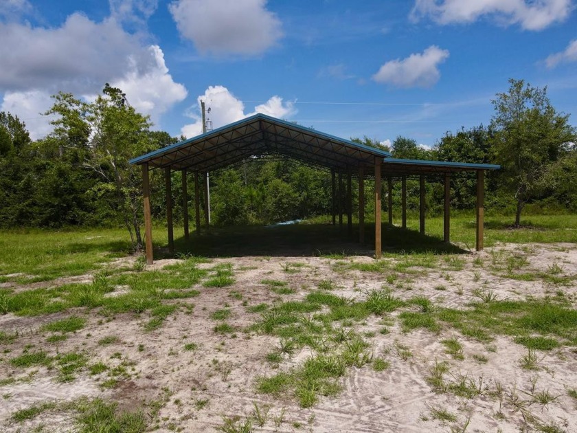 An idyllic blend of space and convince with this exceptional lot - Beach Lot for sale in Port St Joe, Florida on Beachhouse.com