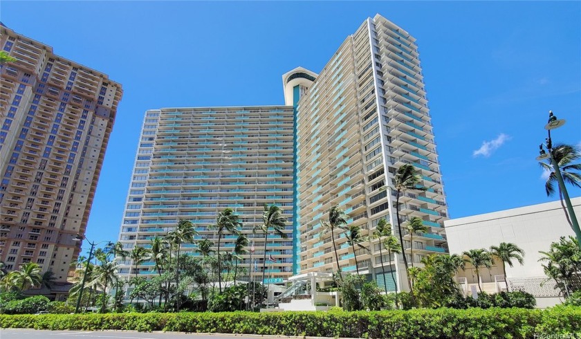 Welcome to Ilikai Hotel & Luxury Suites that is the best of - Beach Condo for sale in Honolulu, Hawaii on Beachhouse.com