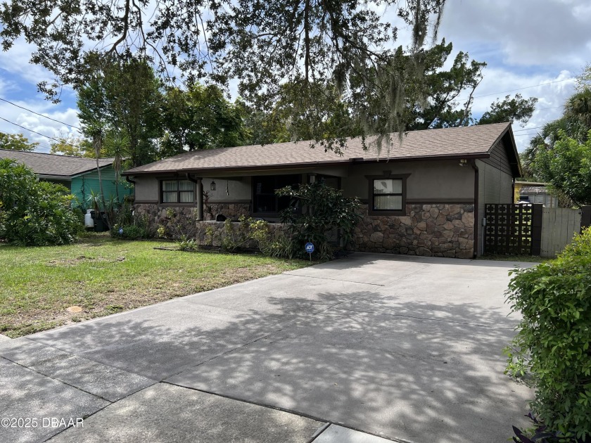 Your search for an affordable home is over! This beautifully - Beach Home for sale in Daytona Beach, Florida on Beachhouse.com