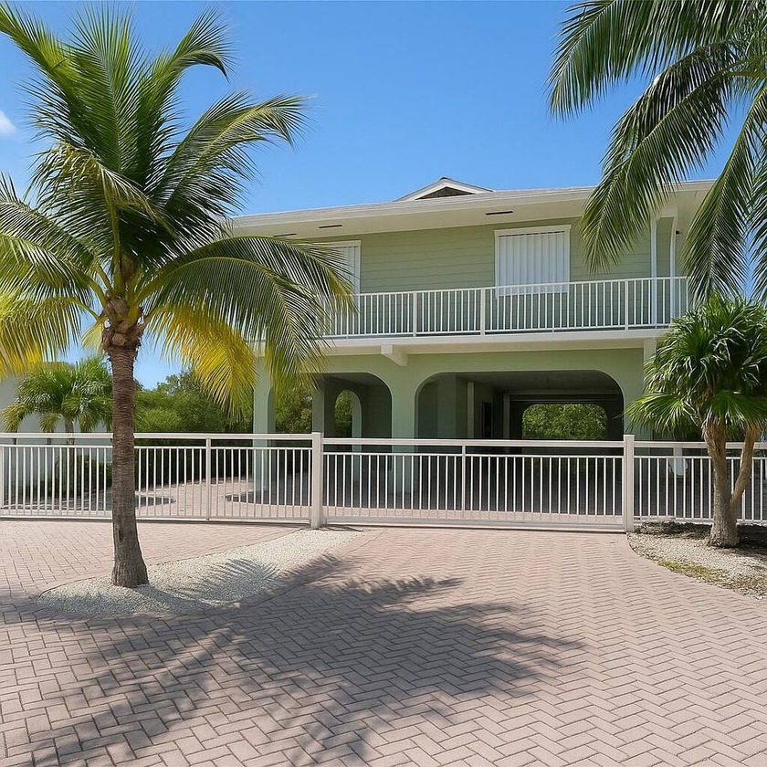 Relax , this Waterfront home with partial bay viewsfrom your - Beach Home for sale in Key Largo, Florida on Beachhouse.com