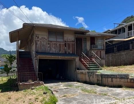 Prime location in Palolo Valley, in a quiet neighborhood but - Beach Home for sale in Honolulu, Hawaii on Beachhouse.com