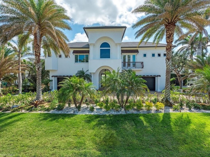 This exceptional residence seamlessly blends luxury, clean lines - Beach Home for sale in Naples, Florida on Beachhouse.com
