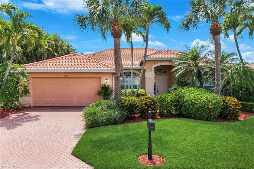 Welcome to Colonial Pointe, a private gated community in one of - Beach Home for sale in Fort Myers, Florida on Beachhouse.com