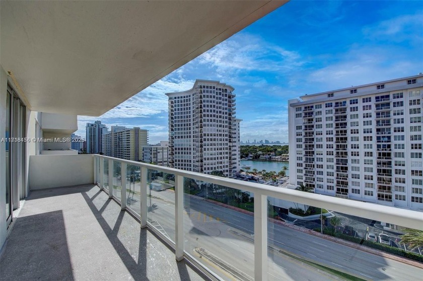 Renovated Corner unit of over 1300 sqft with large balcony and - Beach Condo for sale in Miami Beach, Florida on Beachhouse.com