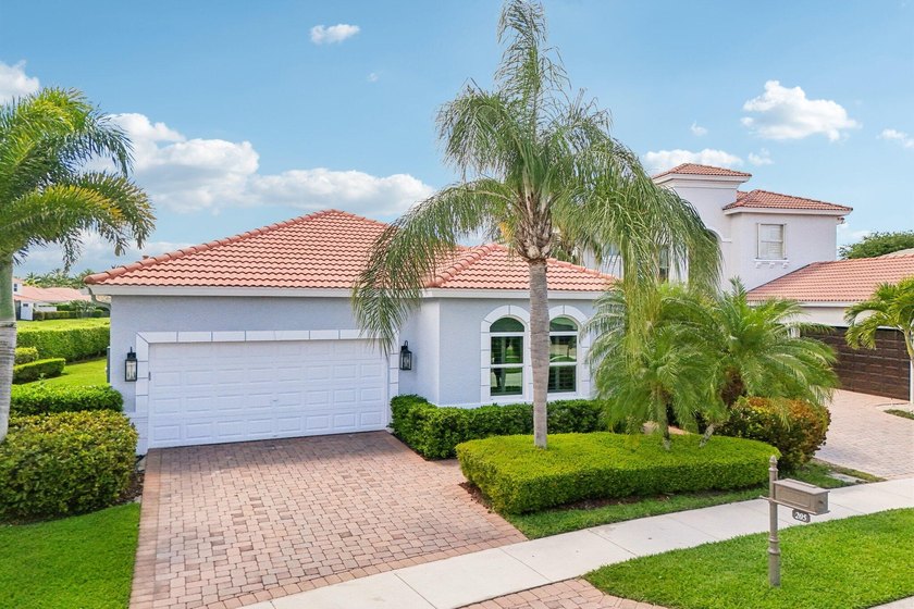 Welcome to 205 Via Condado Way-completely updated, move-in ready - Beach Home for sale in Palm Beach Gardens, Florida on Beachhouse.com