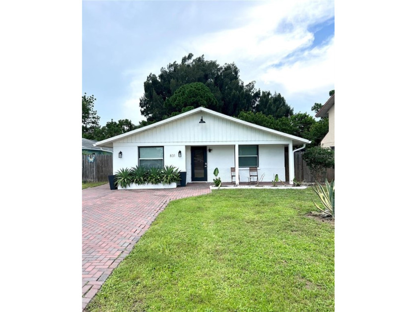 Back on the market - Financing fell through. Exciting - Beach Home for sale in Sarasota, Florida on Beachhouse.com