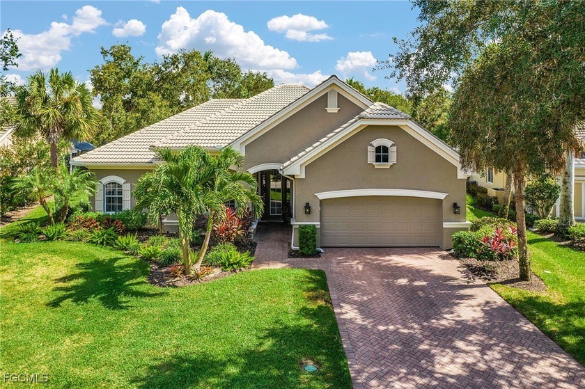 Come and see this beautiful updated 3 Bedroom Home with a - Beach Home for sale in Fort Myers, Florida on Beachhouse.com