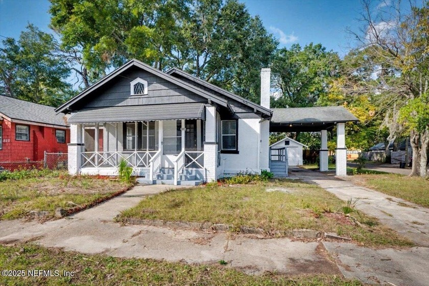 Beautifully brick home, on a corner lot. Can make a great rental - Beach Home for sale in Jacksonville, Florida on Beachhouse.com