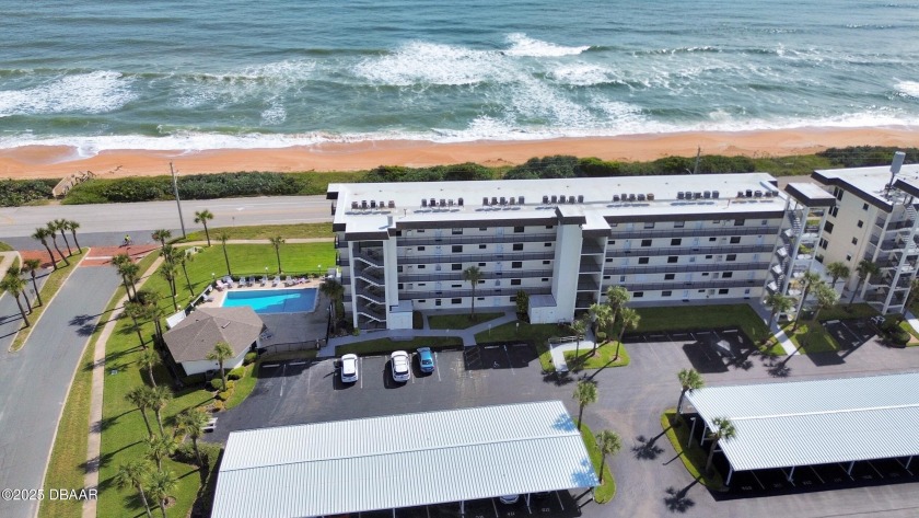 This FULLY FURNISHED 2 bedroom, 2 bath unit has ocean views and - Beach Condo for sale in Ormond Beach, Florida on Beachhouse.com