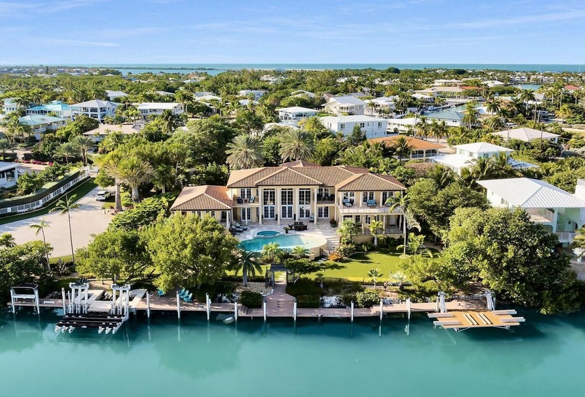 Welcome to Villa Splendida in exclusive Duck Key, Florida.  This - Beach Home for sale in Duck Key, Florida on Beachhouse.com