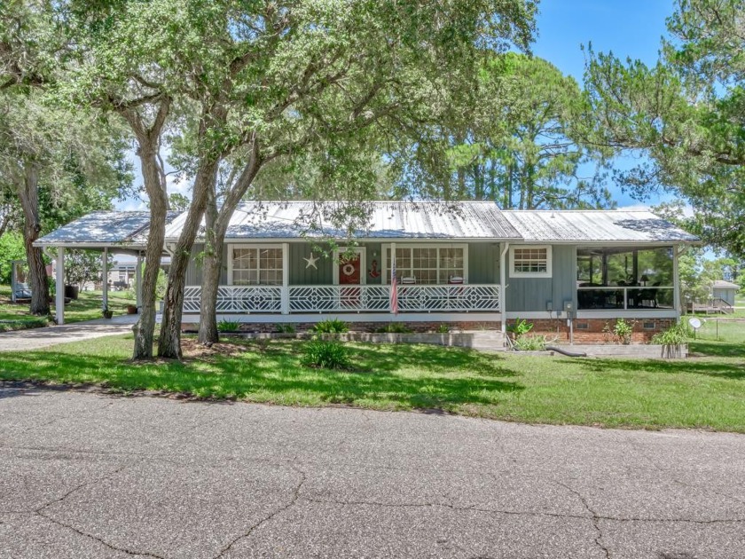 New back deck to enjoy water views and cook your dinner! Such an - Beach Home for sale in Carabelle, Florida on Beachhouse.com