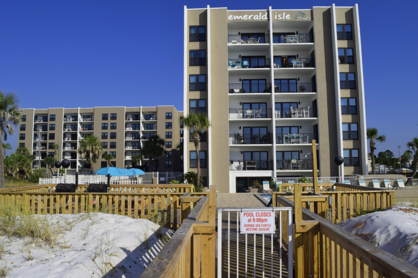 Emerald Isle 312 by  FREE TICKETS! - Beach Vacation Rentals in Fort Walton Beach, Florida on Beachhouse.com