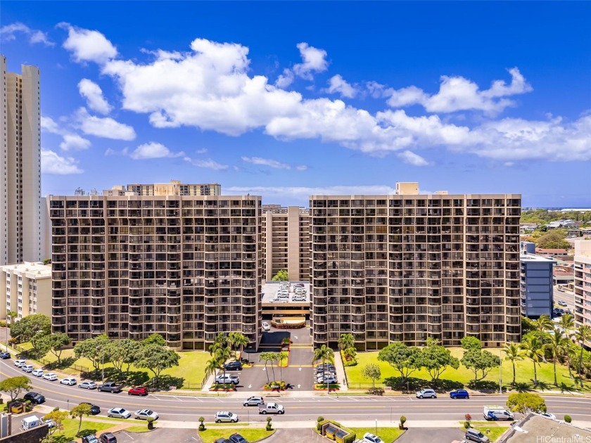 Welcome to the Country Club Plaza, nestled in the sought-after - Beach Condo for sale in Honolulu, Hawaii on Beachhouse.com