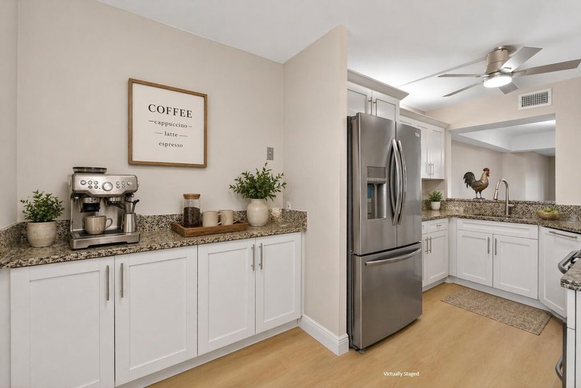 Beautifully updated corner unit in sought-after Boca Barwood! - Beach Condo for sale in Boca Raton, Florida on Beachhouse.com