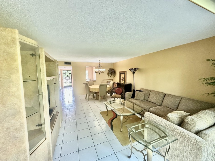 This Lovely third-floor condo in the desirable 55+ community of - Beach Condo for sale in Delray Beach, Florida on Beachhouse.com