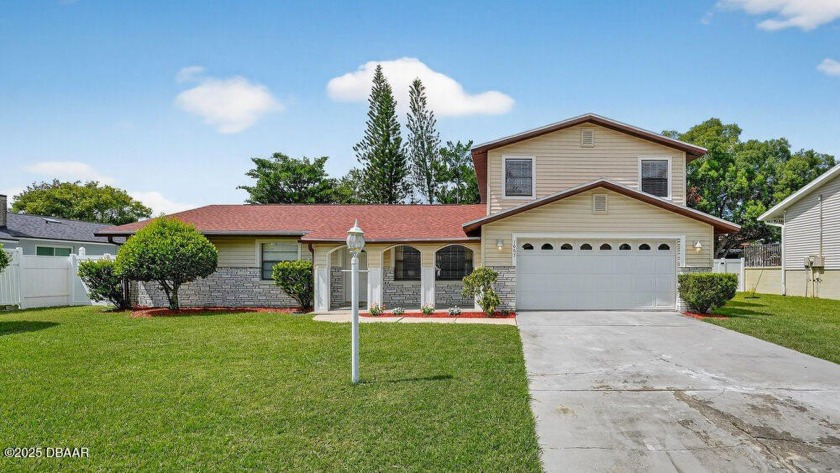 Spacious Home with Upstairs Apartment in Established - Beach Home for sale in Daytona Beach, Florida on Beachhouse.com